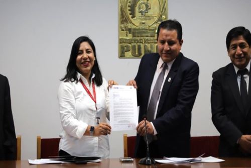 Ministerio de Transportes y Comunicaciones delegó al Gobierno Regional de Puno las funciones para otorgar la certificación ambiental a proyectos de inversión y actividades en infraestructura del sector.