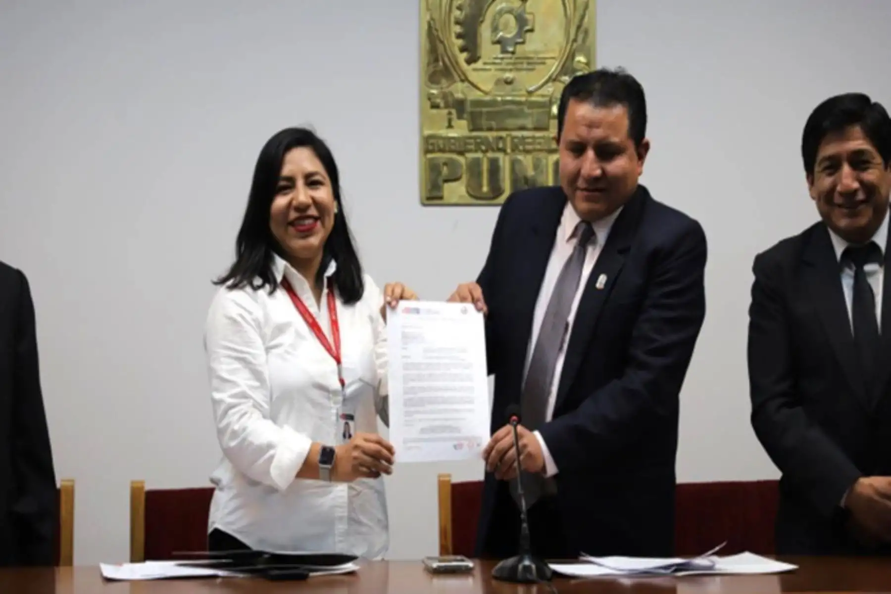 Ministerio de Transportes y Comunicaciones delegó al Gobierno Regional de Puno las funciones para otorgar la certificación ambiental a proyectos de inversión y actividades en infraestructura del sector.