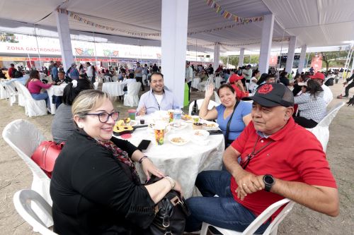 Festival por el Bicentenario de la Batalla de Ayacucho congrega a turistas nacionales y extranjeros