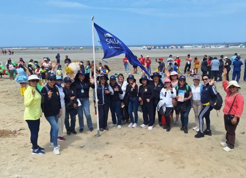 Gerencia Regional de Salud de La Libertad lanzó la campaña “Verano Saludable” en el Puerto Malabrigo, uno de los principales atractivos turísticas de esta región. ANDINA/Difusión