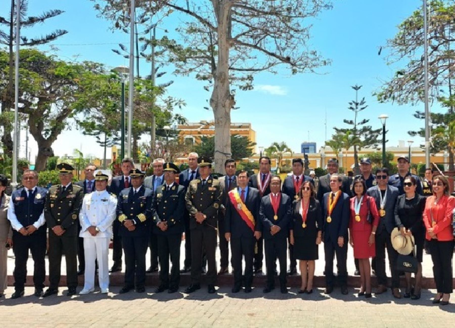Con la participación de las principales de la región Lambayeque, en la plaza principal de Chiclayo se celebró el Bicentenario de la Batalla de Ayacucho y el Día del Ejército del Perú. ANDINA/Difusión