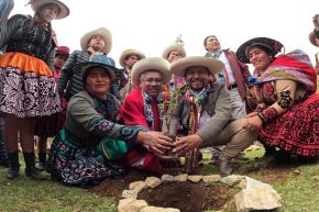 Gobierno Regional del Cusco inició a la Campaña Forestal 2024-2025 con el sembrado de más de 6 millones de plantones con el objetivo de restaurar ecosistemas, garantizar recursos hídricos y mejorar la calidad de vida de miles de familias de la región cusqueña.