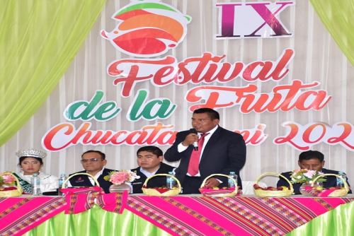 La variedad de frutas, licores diversos productos orgánicos y la comida tìpica del distrito de Héroes de Albarracìn-Chucatamani (provincia de Tarata), serán expuestos durante el IX Festival de la Fruta-Chucatamani, que se realizará el 14 y 15 de diciembre próximo en la plaza Quiñones del distrito Alto de la Alianza en la región Tacna.