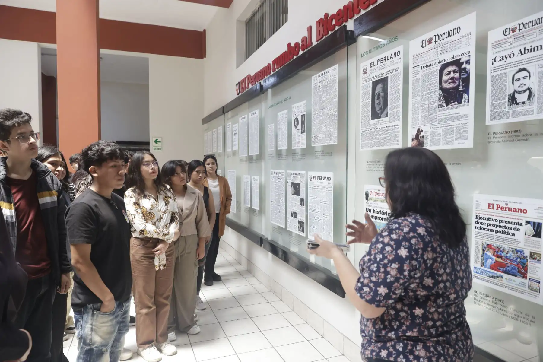 Esta vez visitaron nuestras instalaciones los alumnos del 3° ciclo de la carrera de Diseño Gráfico del Instituto Cibertec, sede San Juan de Lurigancho. Foto: ANDINA/ Luis Iparraguirre