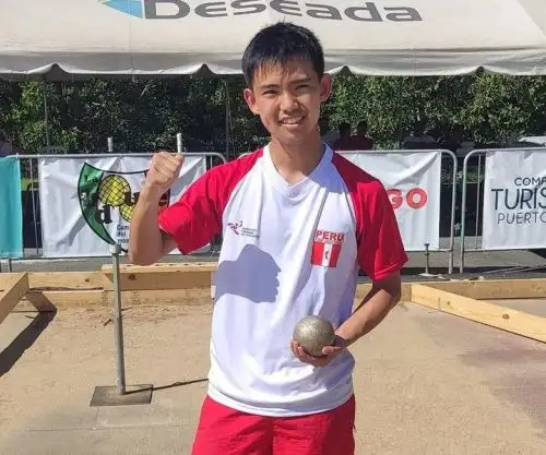 Kenny Ganaja Igei dejó en alto la bocha peruana