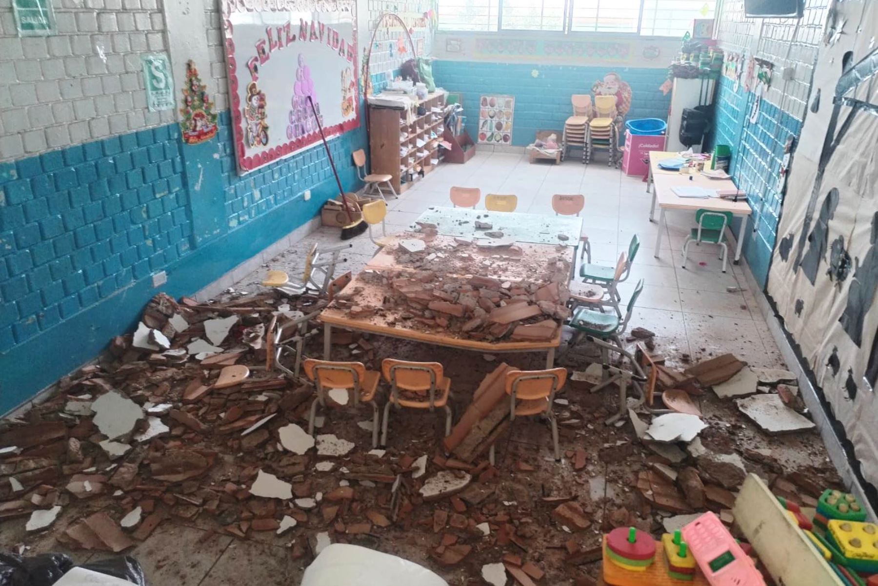 San Juan de Miraflores: Fiscalía investiga a director de colegio en el que colapsó techo. Foto: ANDINA/Difusión.