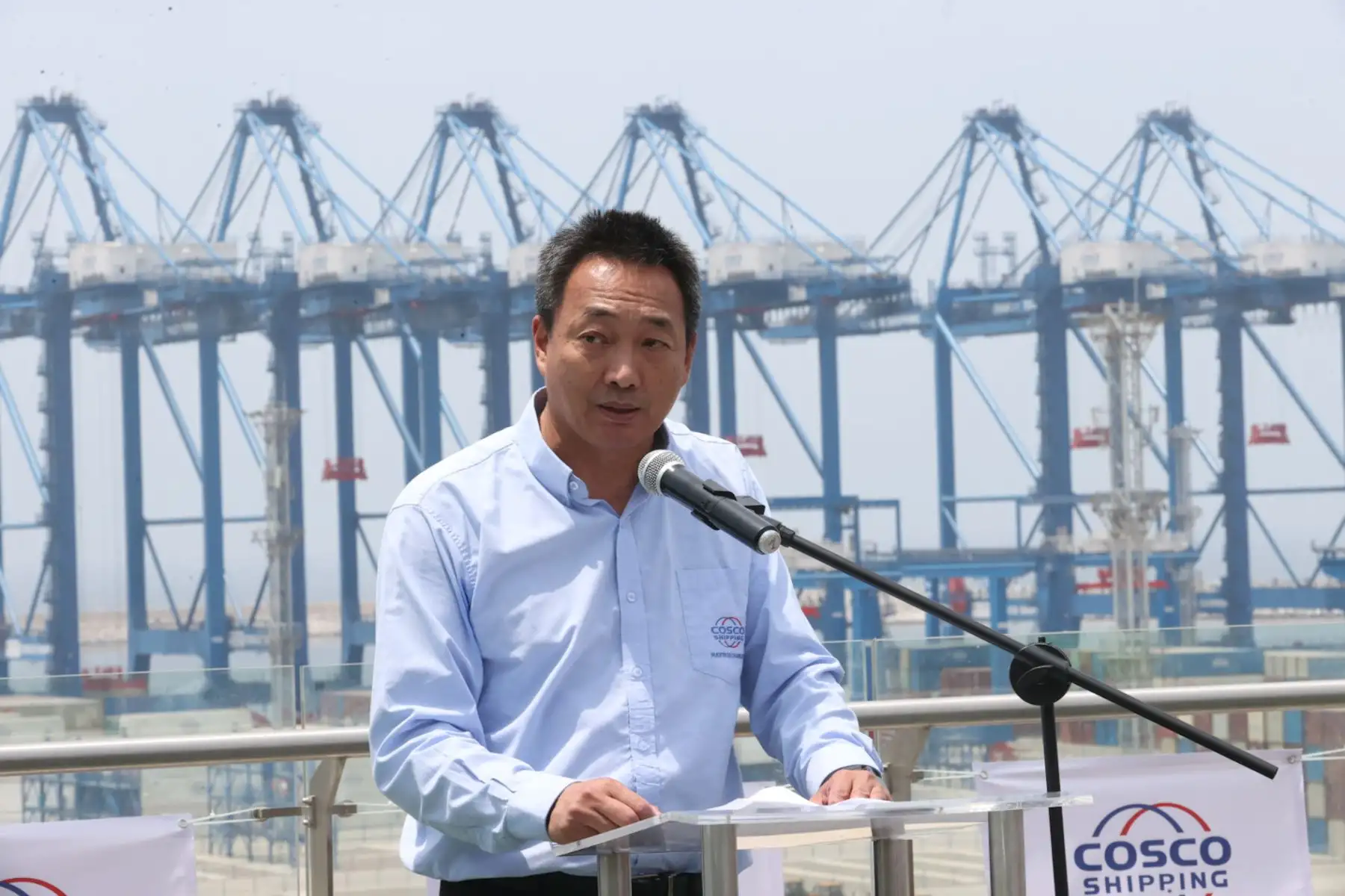El representante de Cosco Shipping Ports, Chen Lihui, estuvo presente en la ceremonia de entrega de la licencia de uso de la Marca Perú al Puerto de Chancay.

Foto: ANDINA/Juan Carlos Guzmán Negrini