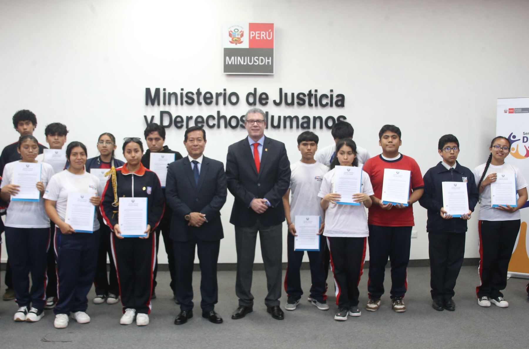 Durante el 2024, fueron acreditados 101 promotores de derechos que participaron en dos talleres, presencial y virtual, en Tumbes, Ucayali, Junín y Cusco. Foto: Cortesía