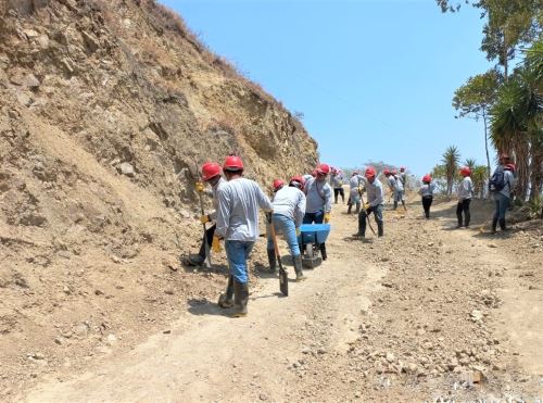 Más de S/ 21 millones invirtió Foncodes en los trabajos de mantenimiento de vías vecinales y trochas carrozables en 321 comunidades rurales en las regiones de Piura, Áncash, Amazonas y San Martín. ANDINA/Difusión