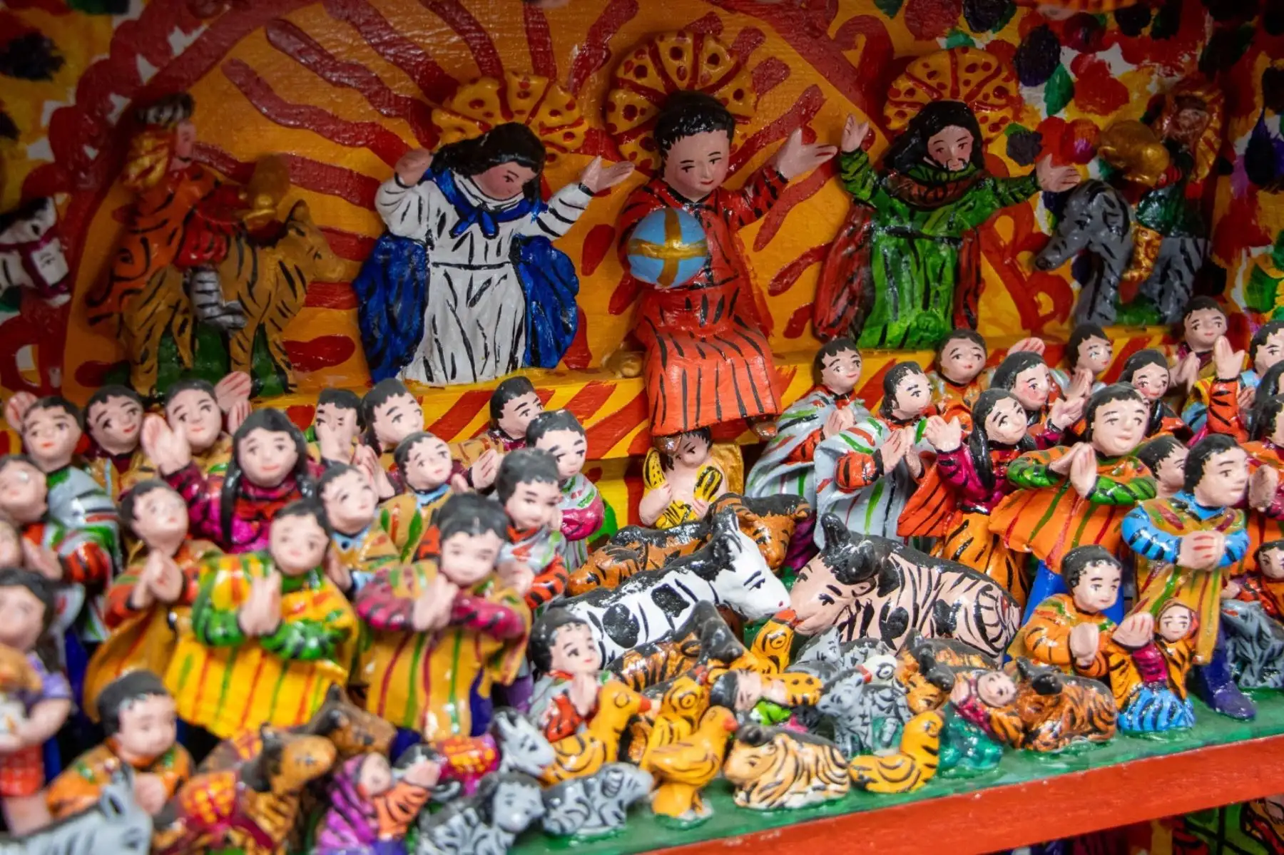 Para los amantes del arte y la cultura tradicional, la edición diciembre de Ruraq maki. Tajimat pujut, es una buena opción para encontrar los adornos y detalles perfectos para decorar sus hogares en esta navidad. Foto: Ministerio de Cultura