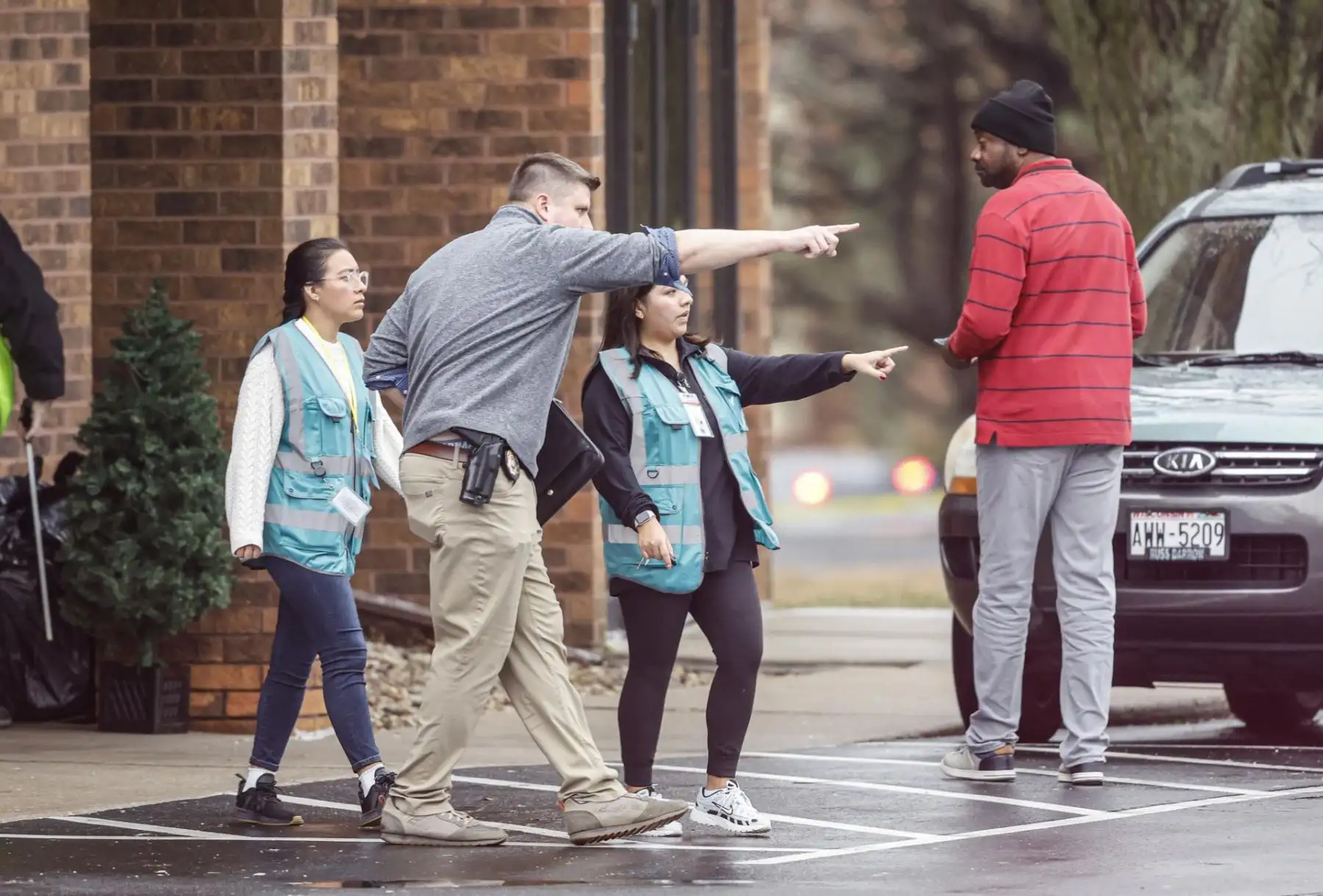 Barnes añadió que un estudiante de segundo grado llamó a los servicios de emergencia para informar del tiroteo en el centro Abundant Life Christian School poco antes de las 11:00 hora local (17:00 GMT). Foto: EFE
