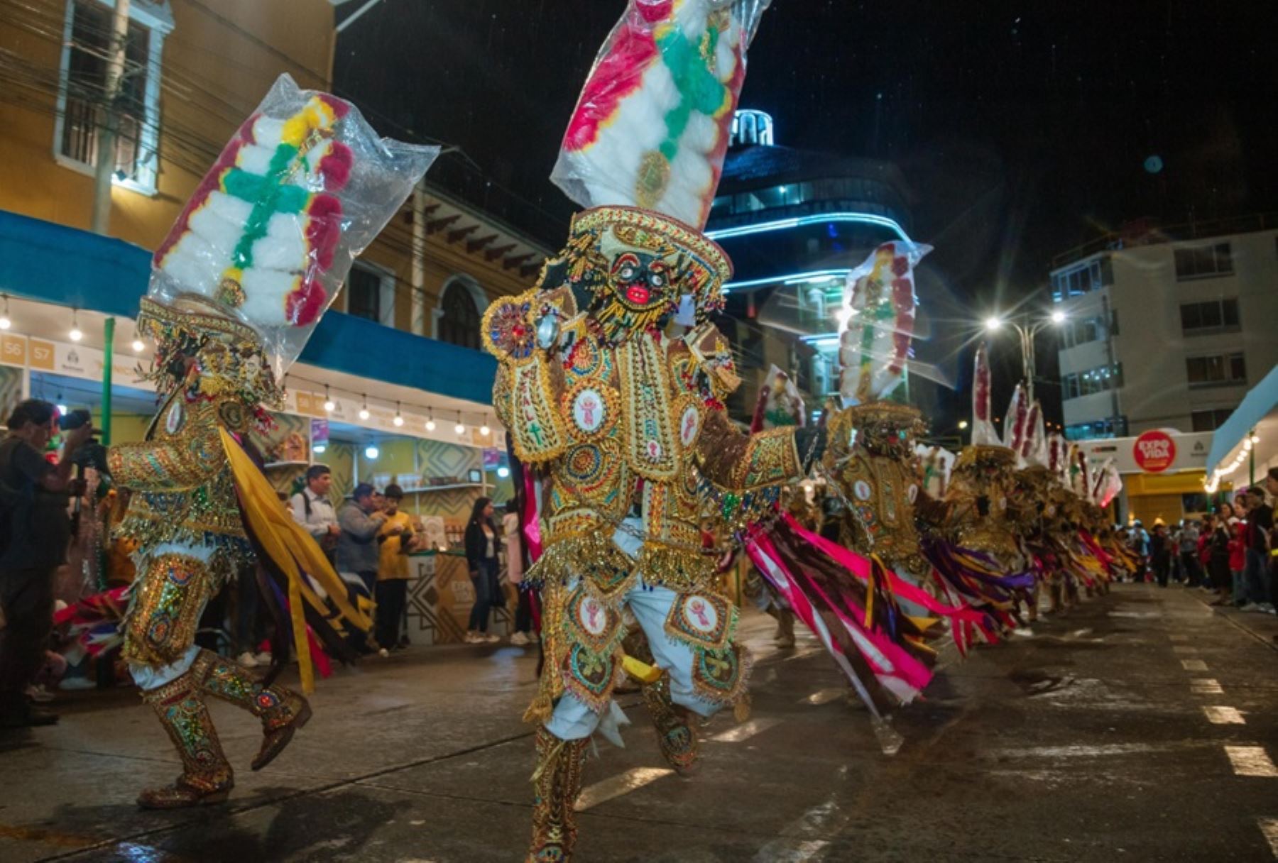 "Danza de los Negritos" is key  in the longest Christmas celebration in the world, that is held in Huanuco, Peru. . Pictures:: Municipalidad Provincial de Huánuco.