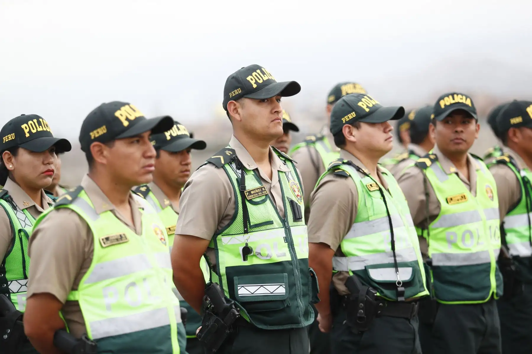 Con los 124 efectivos PNP, el Gobierno busca garantizar un tránsito fluido y seguro en los accesos al nuevo terminal aéreo, que será un pilar clave para la conectividad, el comercio y el turismo del país. Foto: ANDINA/Daniel Bracamonte