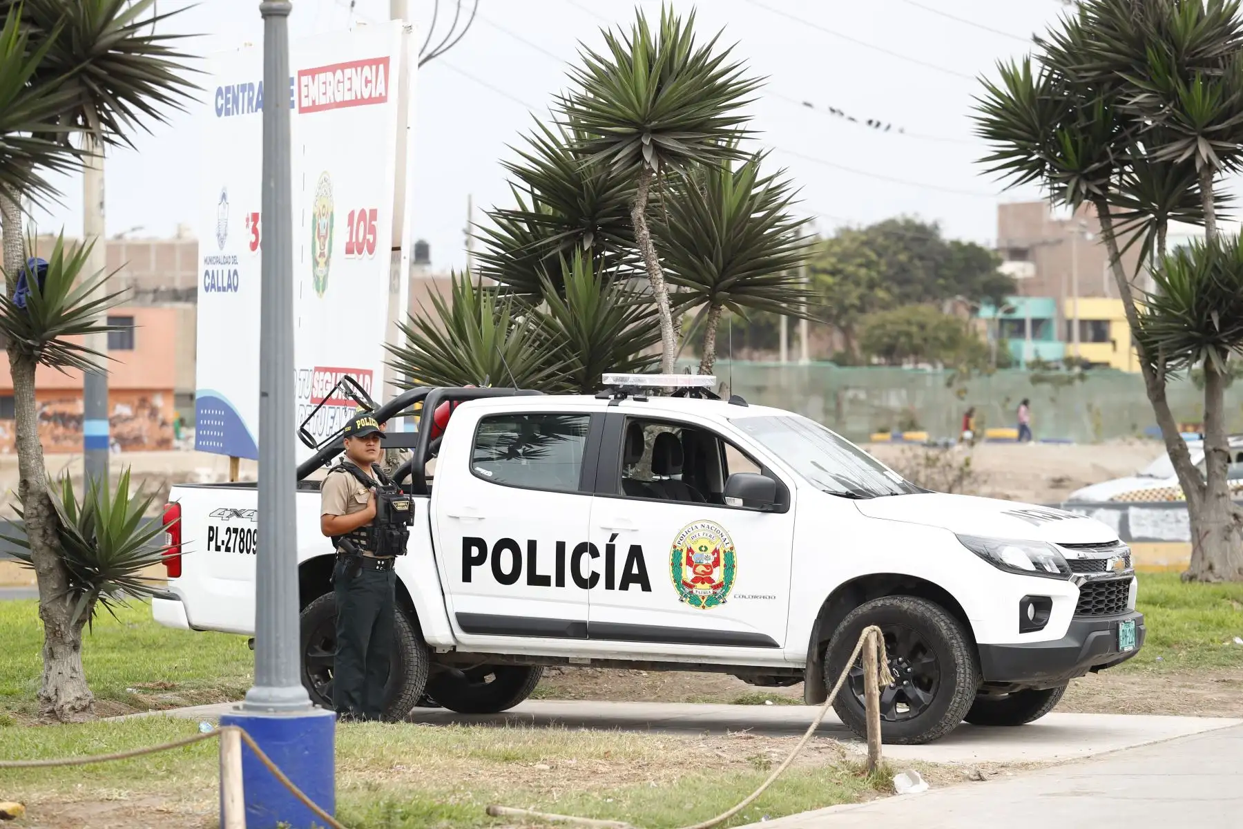 Esta iniciativa se concretó mediante la suscripción del Convenio Tripartito de Cooperación Interinstitucional entre el Ministerio de Transportes y Comunicaciones (MTC), la Policía Nacional del Perú (PNP) y la Autoridad de Transporte Urbano (ATU), el cual establece que el servicio policial se realizará de lunes a domingo, incluidos feriados, con turnos de 8 horas: de 7:00 a 15:00 horas, de 15:00 a 23:00 horas, y de 23:00 a 7:00 horas. Foto: ANDINA/Daniel Bracamonte