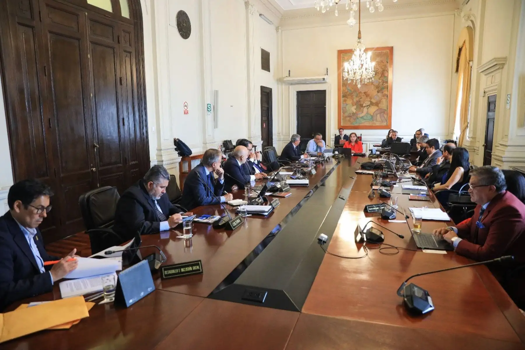 Presidenta Dina Boluarte lidera nueva sesión del Consejo de Ministros.