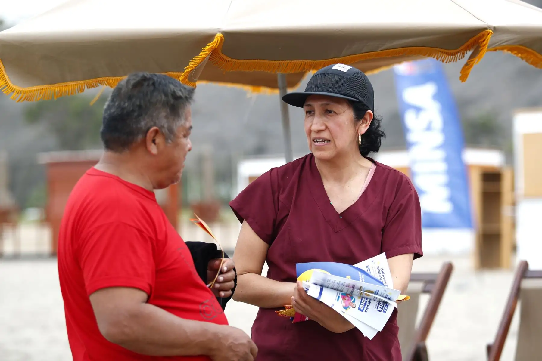 Desde la playa Agua Dulce de Chorrillos, el Ministerio de Salud lanza la campaña "Verano Saludable 2025": ¡Cuida tu salud, disfruta del verano!, con el fin de promover prácticas saludables en los millones de bañistas que acudirán a las playas durante la temporada de verano entrante. Foto: ANDINA/Daniel Bracamonte