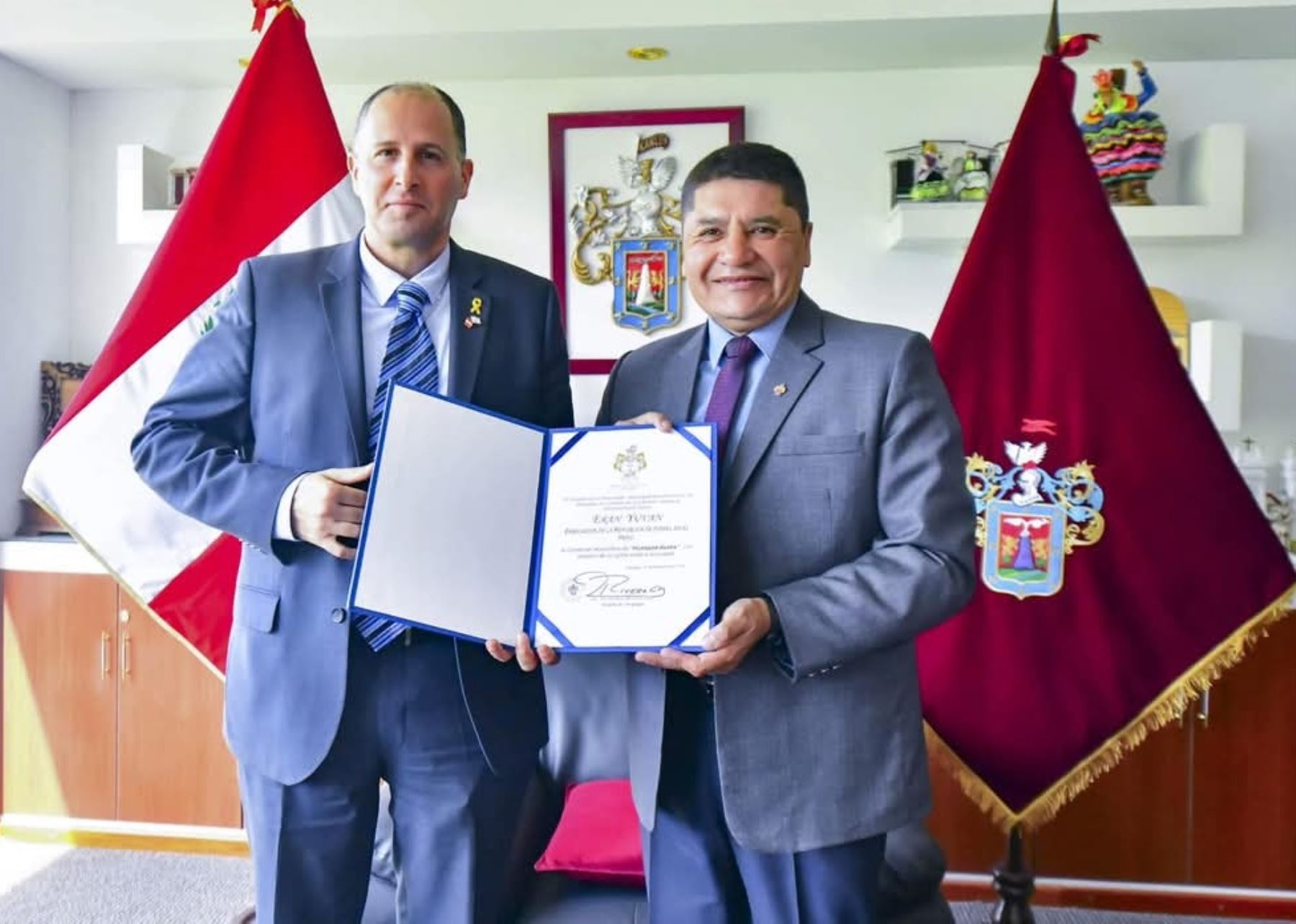 El embajador de Israel en el Perú, Eran Yuvan, visitó la ciudad de Arequipa donde se reunió con autoridades locales y expresar su apoyo en temas de seguridad e innovación agrícola. ANDINA/Difusión