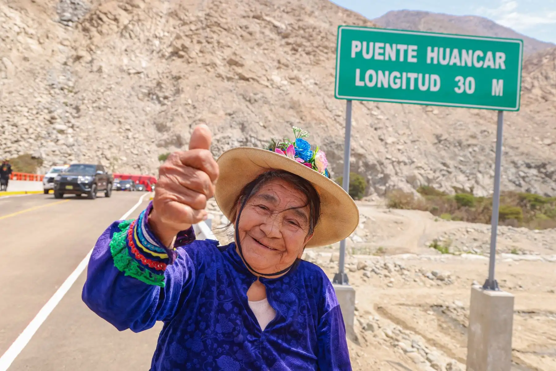El ministro Raúl Pérez Reyes puso en servicio el nuevo puente Huancar, en Paramonga.. Foto: ANDINA/Difusión
