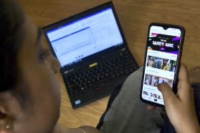 El uso de celulares por parte de niños y adolescentes es centro de atención entre educadores y profesionales de salud mental (imagen referencial). Foto: AFP