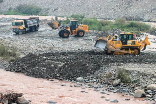 Río Rímac: MVCS realizó labores de prevención en más de 4 km. durante el 2024. Foto: ANDINA/Difusión.