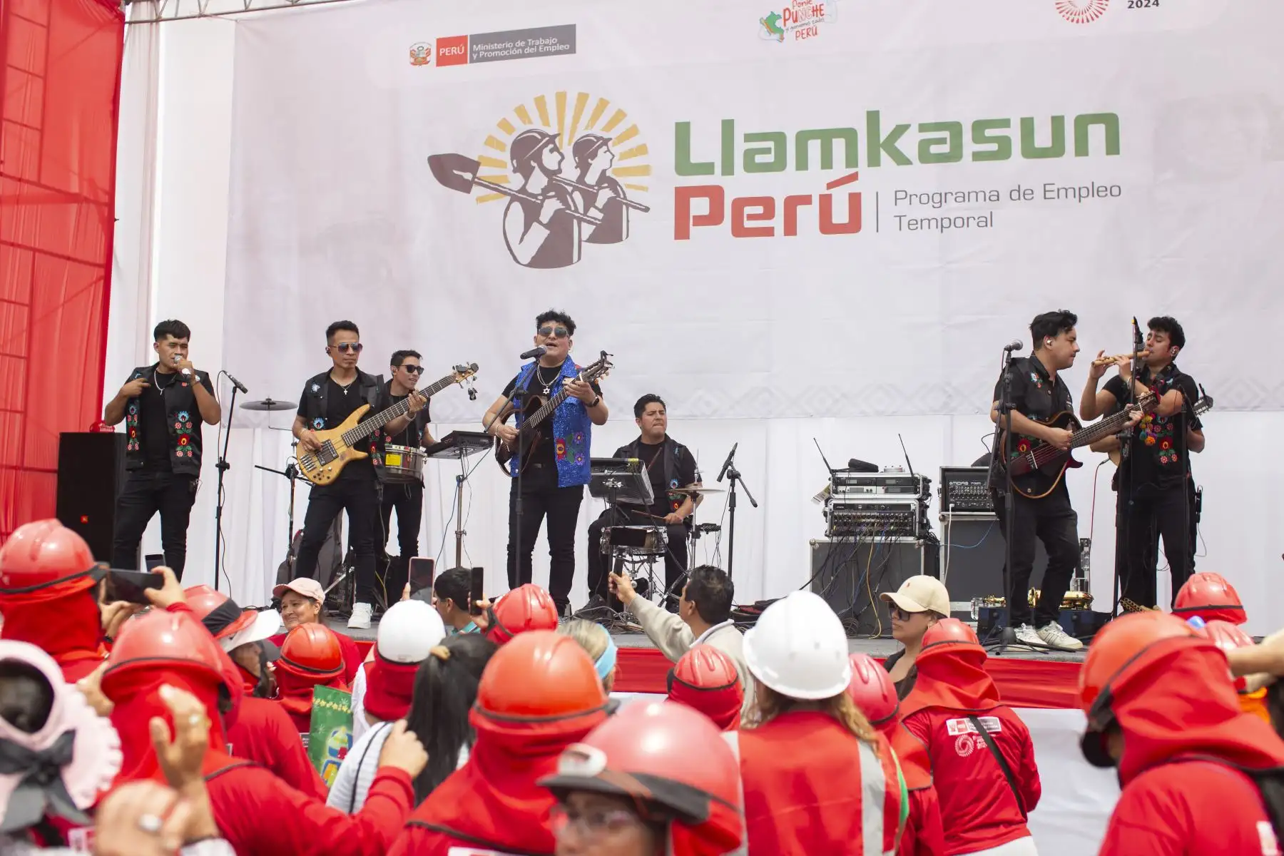 Llamkasun Perú: Generando empleo temporal para los más vulnerables. Foto: ANDINA/Prensa Presidencia