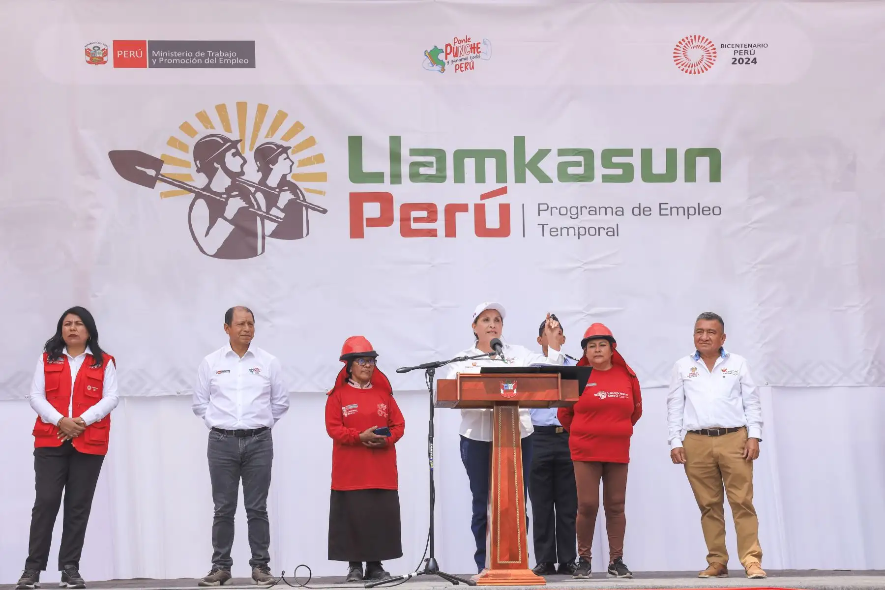 Llamkasun Perú: Generando empleo temporal para los más vulnerables. Foto: ANDINA/Prensa Presidencia