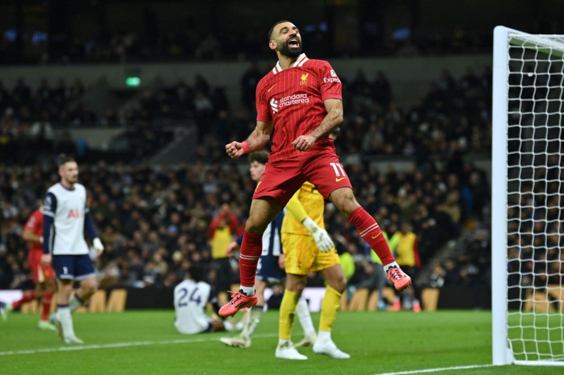 Mohamed Salah lideró la goleada del Liverpool por 6-3 ante el Tottenham