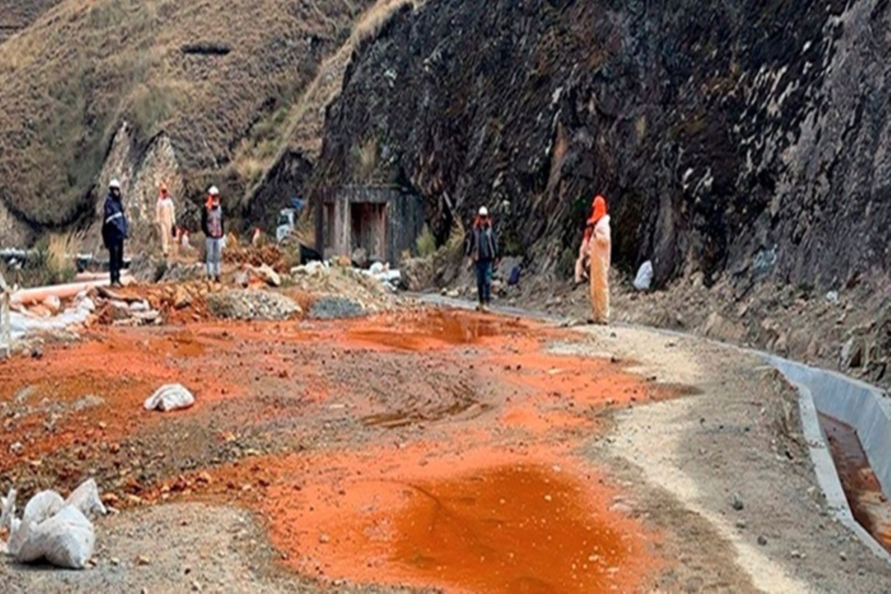 Ministerio del Ambiente aprobó la “Ficha de Caracterización de Pasivos Ambientales” y la guía orientativa para el llenado de tal documento.