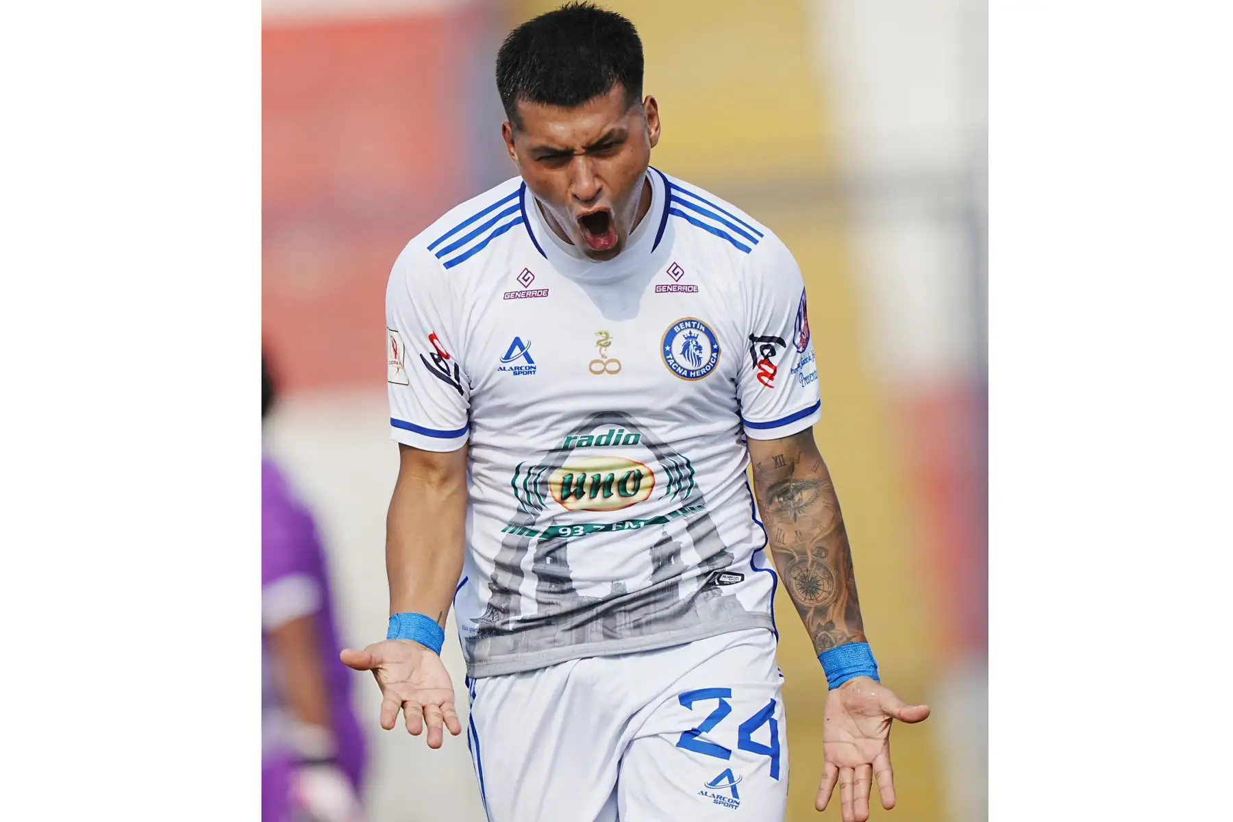 El club Bentín Tacna se proclamó este domingo campeón de la Copa Perú al vencer en la tandas de penales 4-3 a FC Cajamarca en intenso partido disputado en el estadio Iván Elías Moreno de Villa El Salvador, que acabó 1-1 en el tiempo reglamentario.
Foto:@CopaPeruFPF