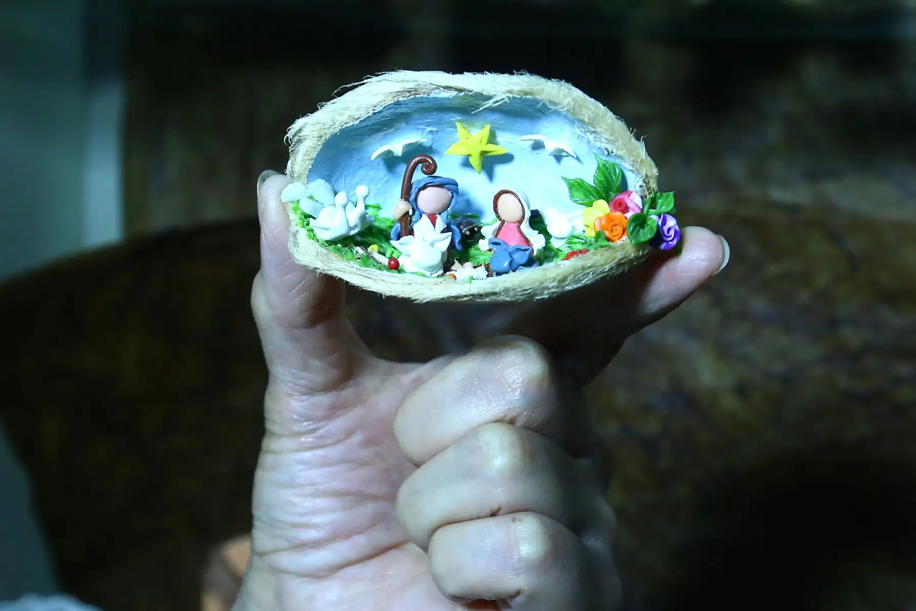 Doña Miriam Valencia cuenta con 340 nacimientos navideños de Perú y el mundo desde hace 33 años. En su casa se pueden encontrar representaciones de la costa, sierra y selva. Foto: ANDINA/ Eddy Ramos