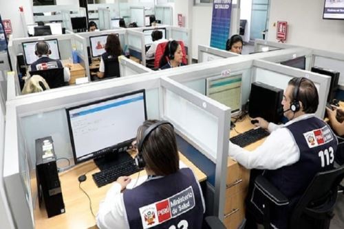 La Línea 113 brinda un servicio de información y orientación que se garantiza las 24 horas, los 365 días el año. Foto: Minsa.