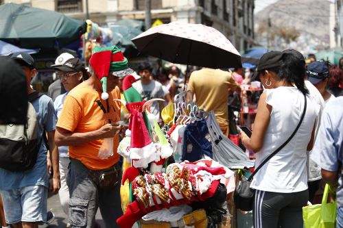 Navidad 2024: masiva asistencia de personas a Mesa Redonda a pocas horas de la Noche Buena