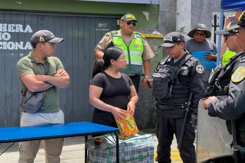 Avellanas, bombardas, cohetecillos, cohetones, chispitas y otros fueron decomisados en operativo inopinado a cargo de  persdnal de la UDEX