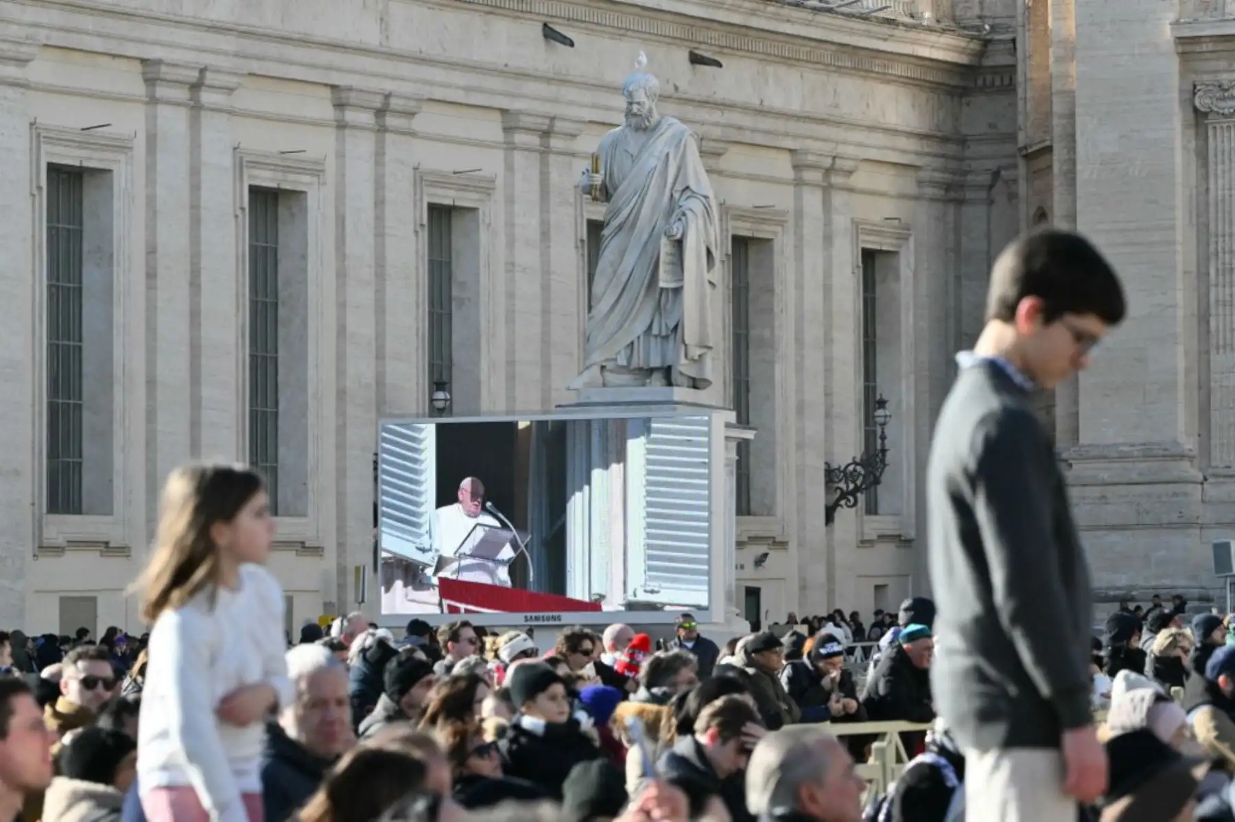 Por ello instó a los gobiernos a apoyar la campaña de Caritas Internationalis "cuyo objetivo es transformar la deuda en esperanza para aliviar a los países oprimidos por deudas insostenibles y promover el desarrollo". Foto: AFP