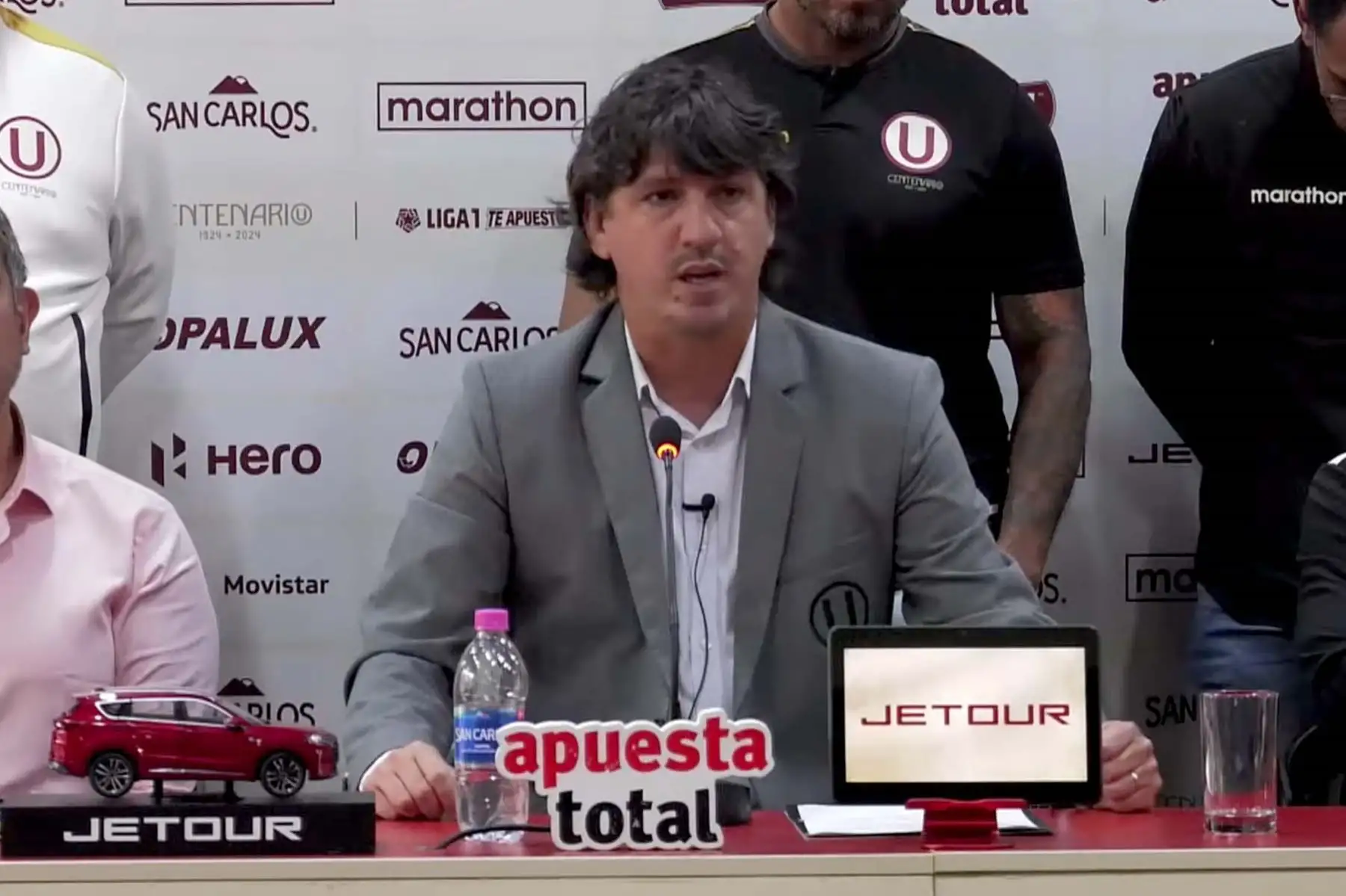 Ferrari expresó su preocupación por el proceso en sus declaraciones: “Hemos accedido a información muy sensible y preocupante: la posibilidad real para la destitución de mi persona como administración del club. Esto fue hecho en la Sunat, por medio de un comité armado de manera exprés y saltándose toda la legalidad del caso”. Foto: ANDINA/Captura de TV
