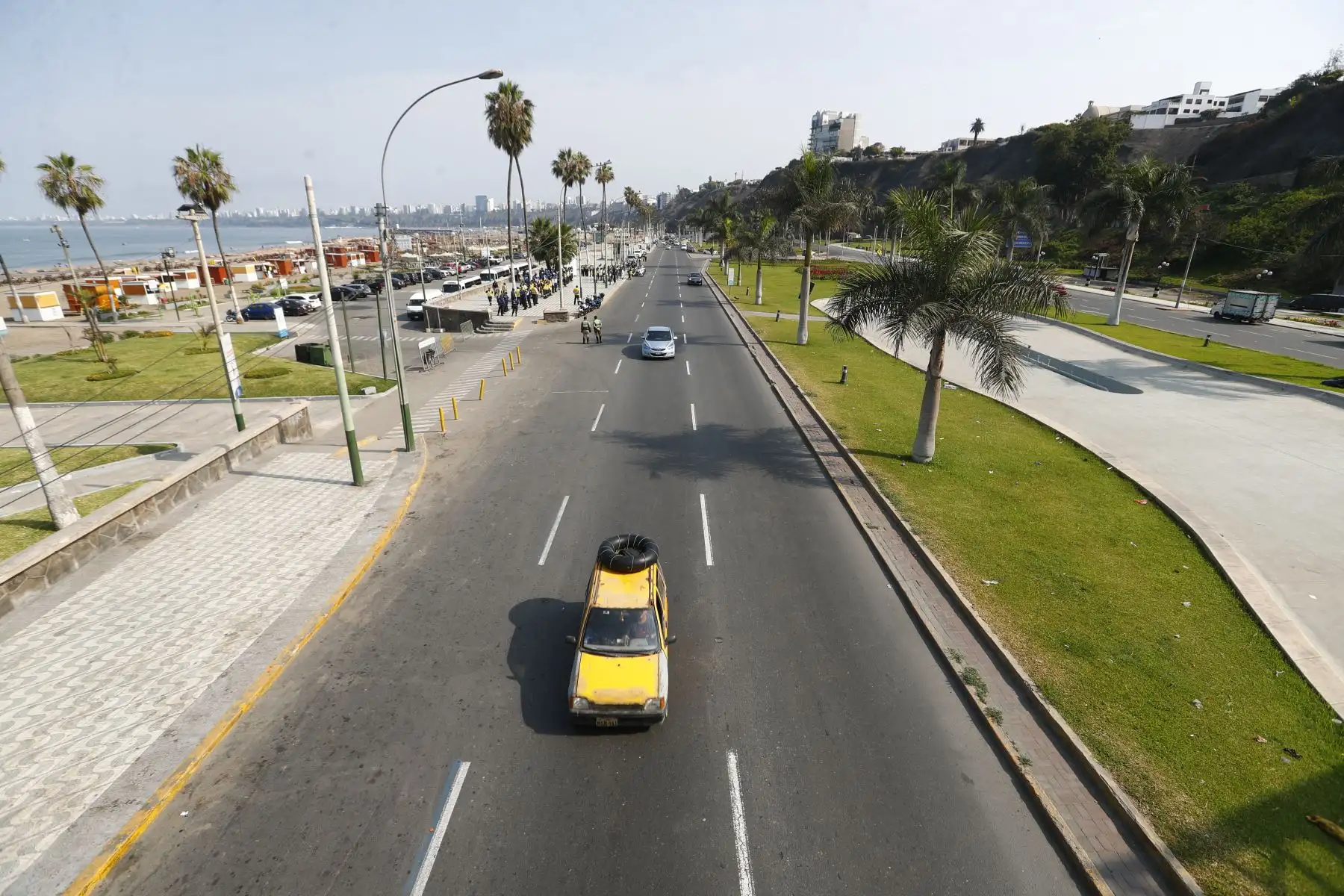 Desde la playa Agua Dulce en Chorrillos, se realizó el lanzamiento del Plan Verano Costa Verde 2025, a través del cual se dio a conocer las estrategias para el control del tránsito vehicular y peatonal en el circuito de playas correspondiente a los días sábados, domingos y feriados, desde el 1 de enero al 31 de marzo. Foto: ANDINA/Daniel Bracamonte