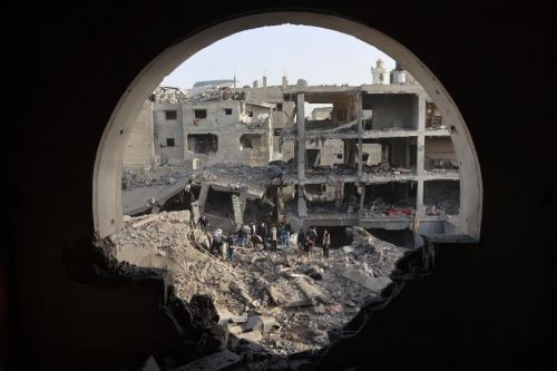 La destrucción en Gaza incluye a los establecimientos de salud y edificios de viviendas. Foto: AFP