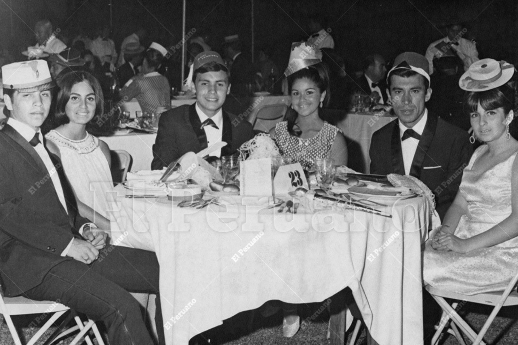 Lima - 1 enero 1968 / Fiesta de Año Nuevo en el Country Club de Lima.  Foto: Archivo Histórico de El Peruano