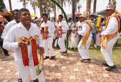 Hatajo de Negritos en honor de la Virgen del Carmen