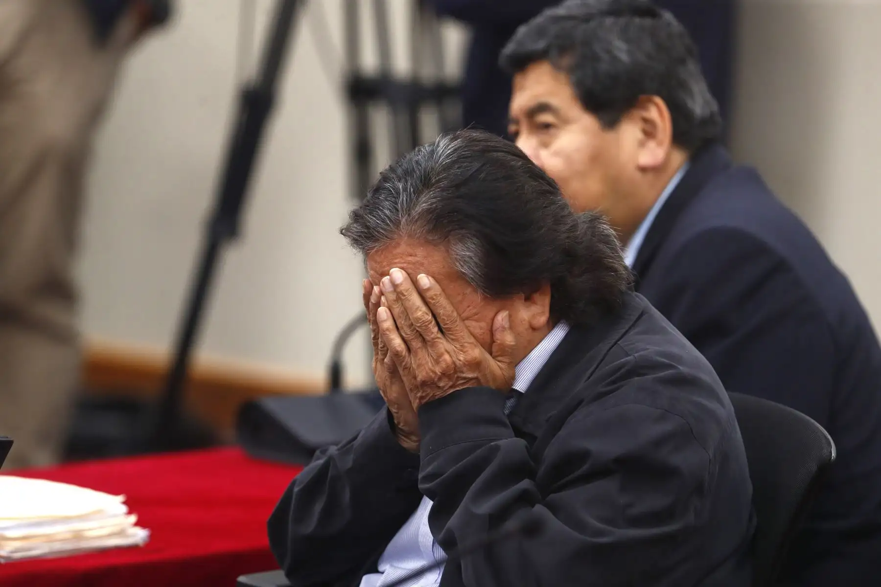 La sentencia al ex presidente Alejandro Toledo. 
Foto: Daniel Bracamonte