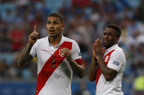 Paolo Guerrero envío un mensaje de aliento a Jefferson Farfán