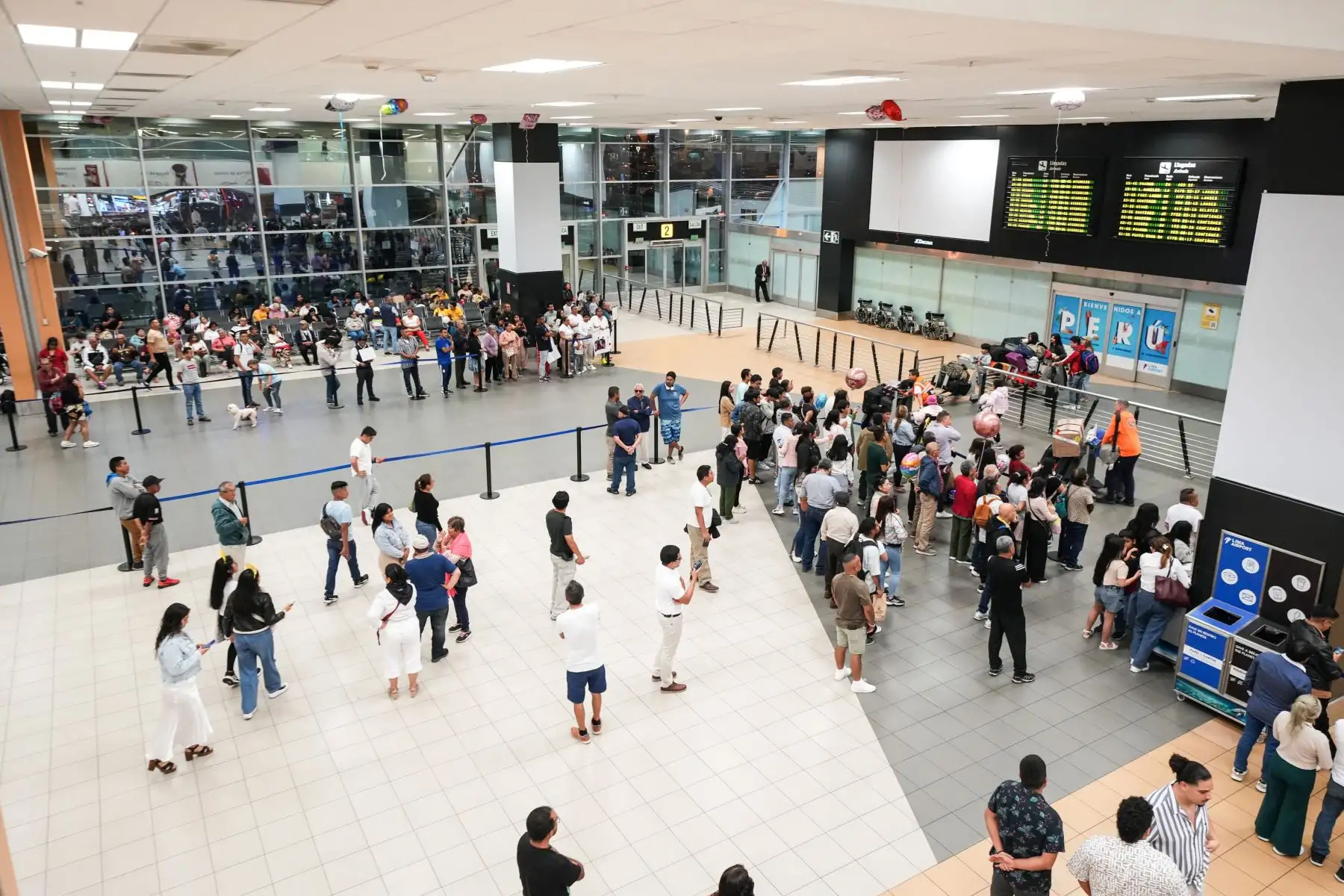 Como se recuerda, el Mincetur viene desplegando una serie de acciones para impulsar el turismo receptivo en el país. Además, para incrementar los viajes internos, viene promoviendo la campaña “Tu mejor cábala es viajar y reactivar”, donde invita al público peruano a visitar los distintos rincones del Perú durante las fiestas de fin de año.
Foto: Mincetur