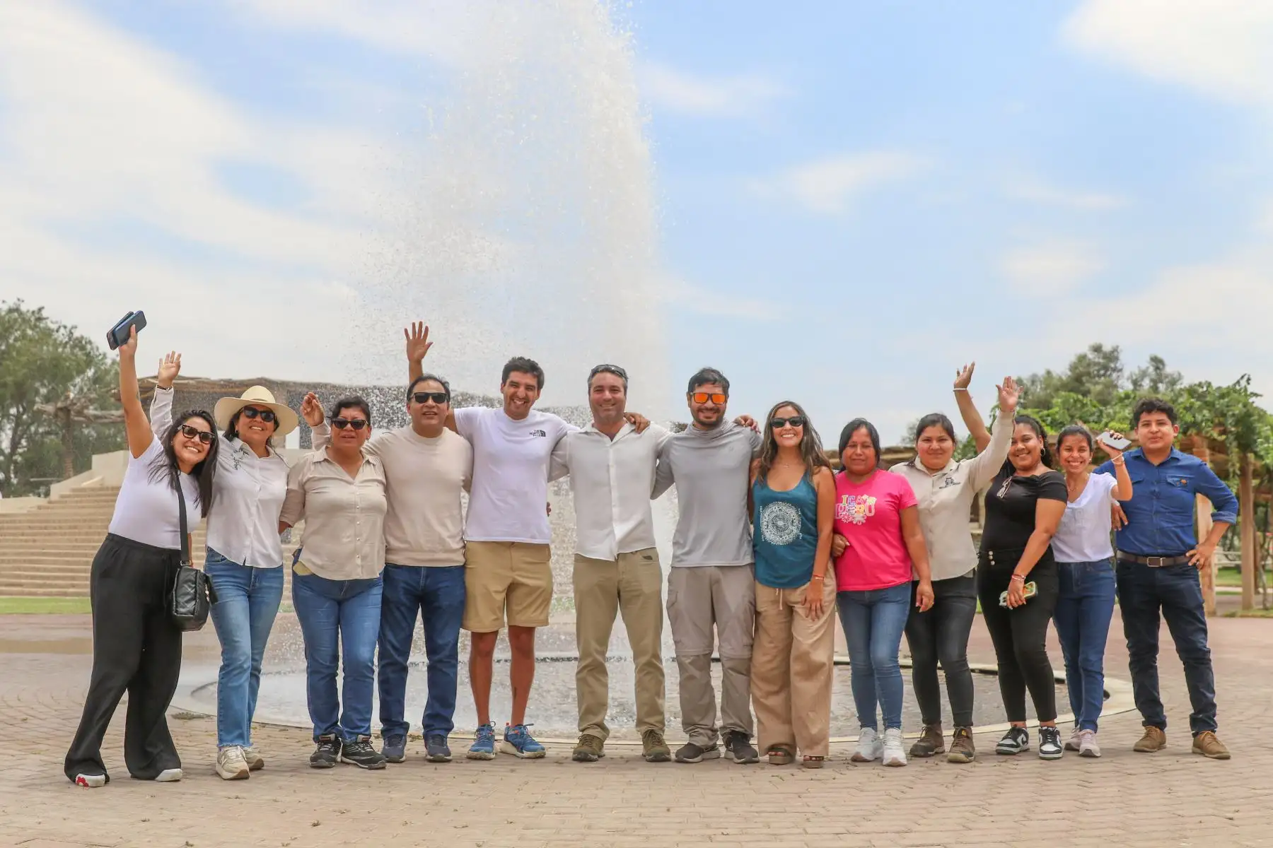El lanzamiento se concretó a la 1 de la tarde y poco después de una hora, el módulo con las semillas y las botellas de pisco alcanzaron los 30 mil metros de altura. Se tenía previsto que llegue al desierto de Ica, y así fue. El descenso tardó otros 40 minutos. Foto: ANDINA/Braian Reyna