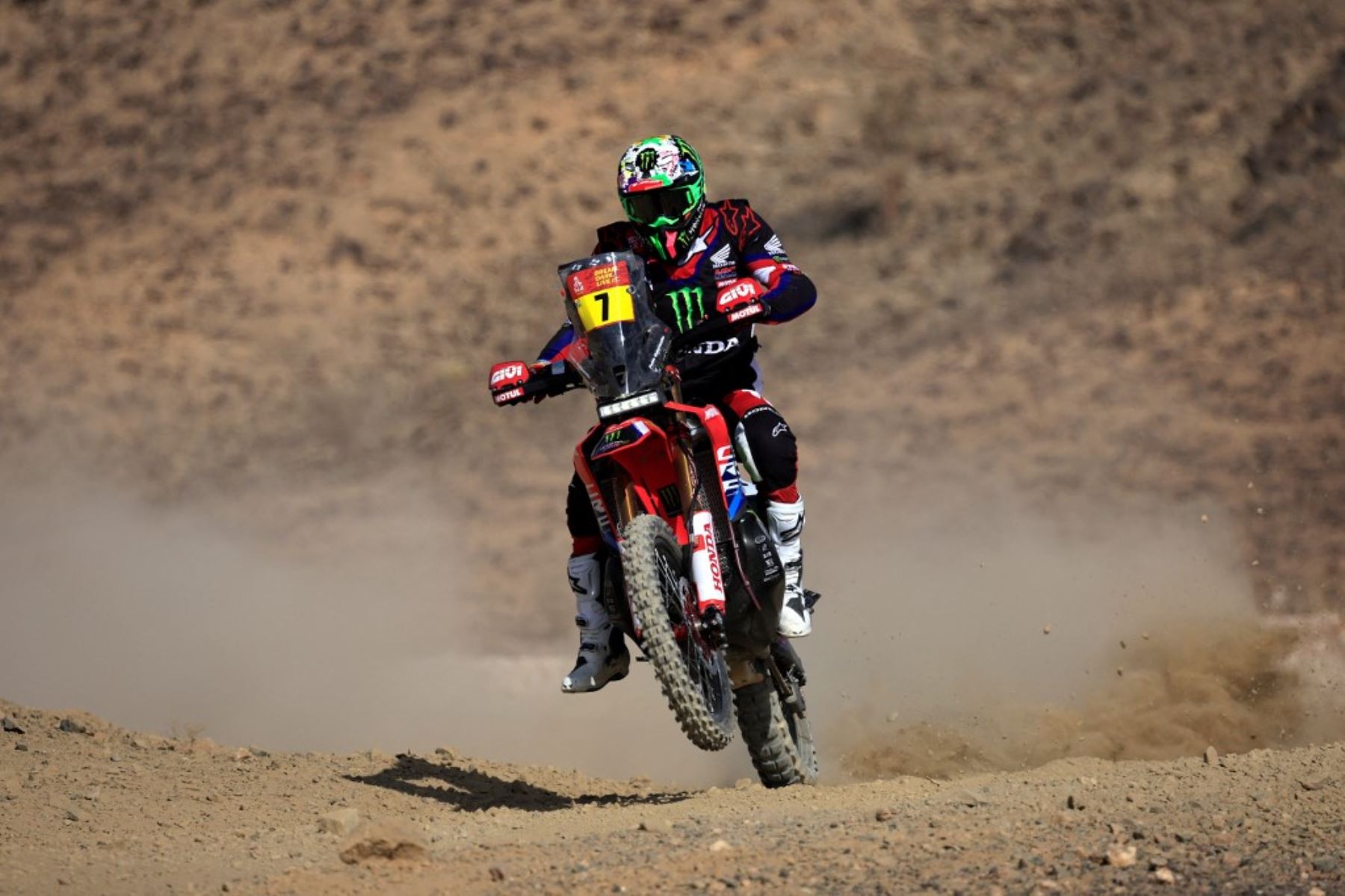 El piloto chileno Pablo Quintanilla compite en el prólogo del 47º Rally Dakar, en Bisha, Arabia Saudita, el 3 de enero de 2025. Foto: AFP