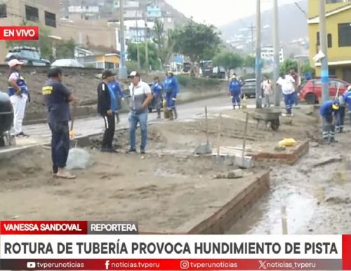 Los pobladores del Asentamiento Humano "Ampliación Hijos de Ventanilla" indicaron que alrededor de las tres la madrugada sus viviendas empezaron a inundarse con el agua de la tubería rota.