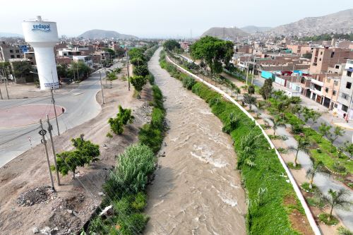 El río Chillón aumenta su caudal a inicios del verano 2025