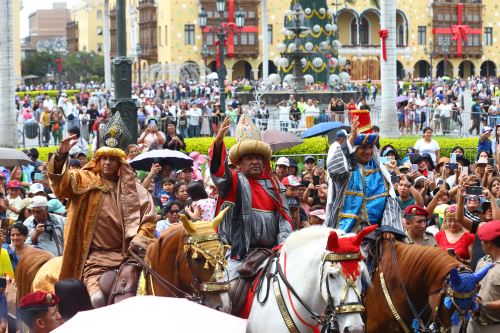 La Municipalidad de Lima realizó  la recreación de la Bajada de Reyes en el  Centro Histórico de Lima