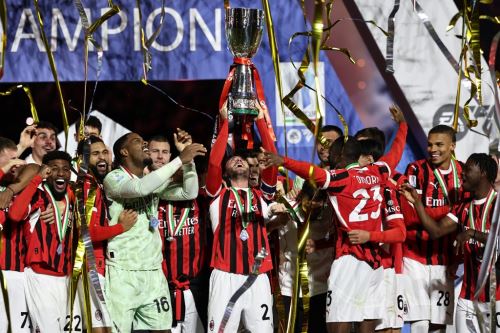 AC Milan sorprende con remontada ante Inter y se lleva la Supercopa de Italia