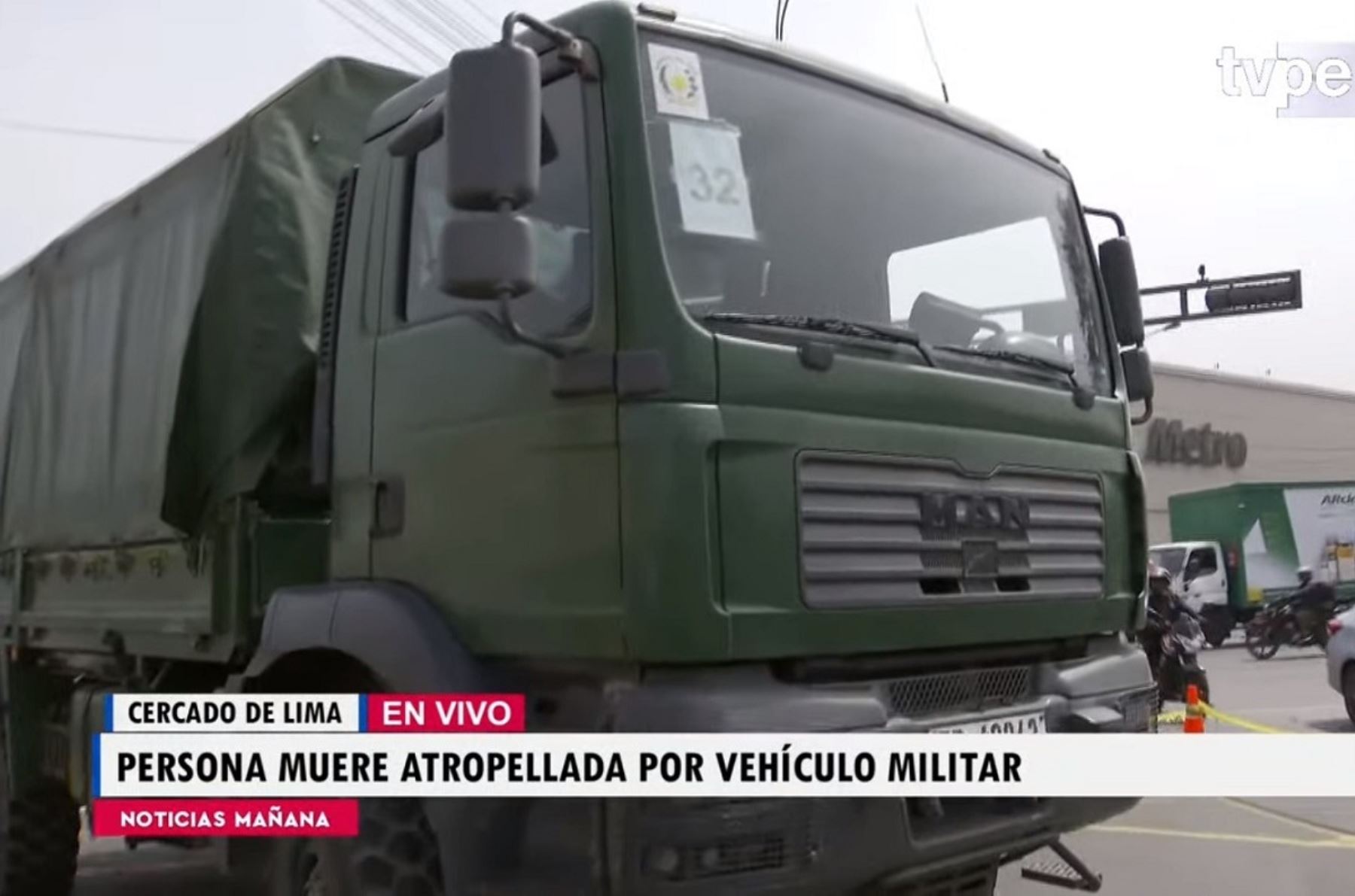 La ATU recordó que la vía del Metropolitano es exclusiva para la circulación de los buses que brindan este servicio de transporte, y que ningún otro vehículo debe ingresar a la misma, a fin de evitar accidentes fatales como el ocurrido esta mañana.