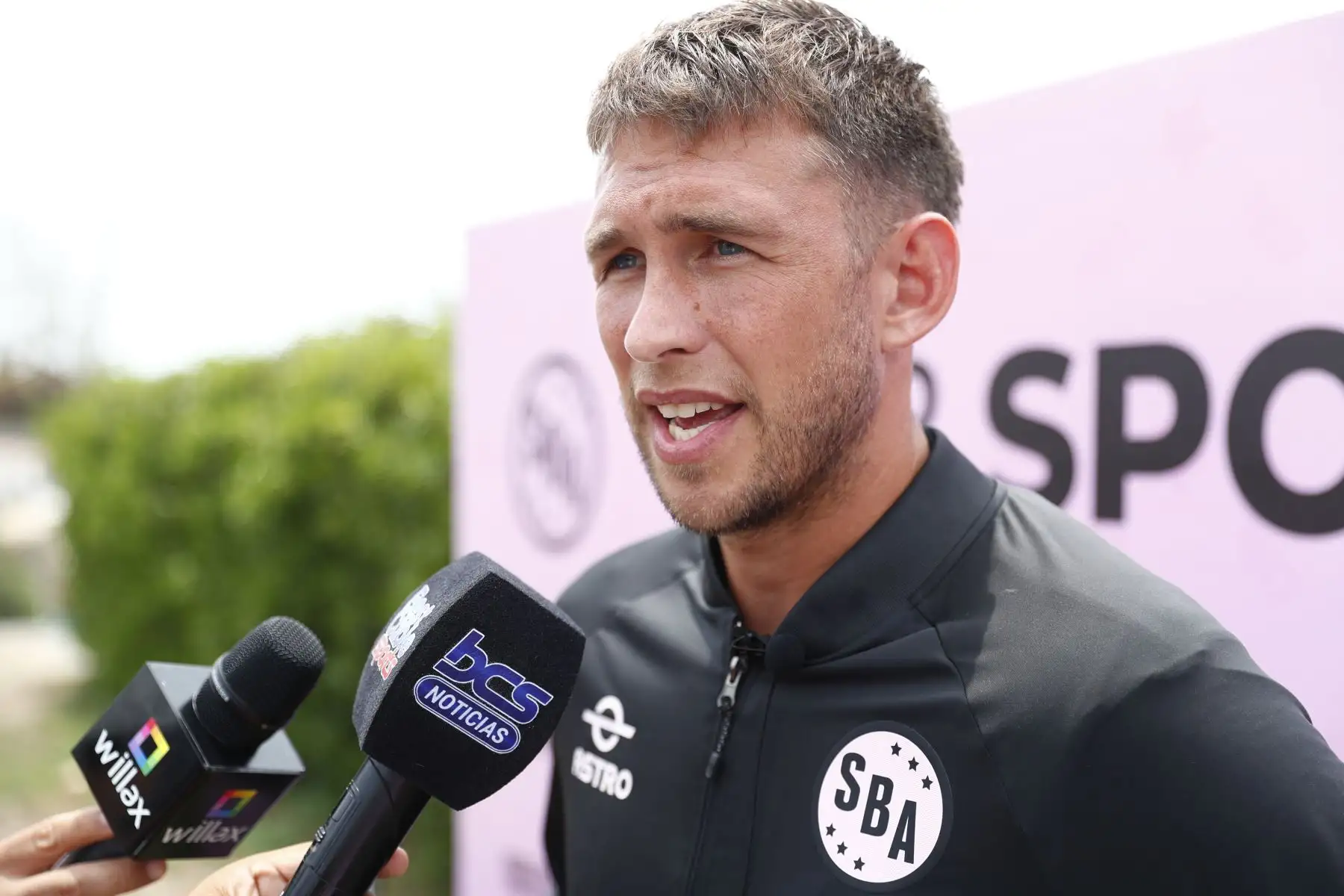 Luciano Nequeceur, jugador titular del Club Sport Boys del Callao, realizó declaraciones a los medios de comunicación tras culminar la conferencia de prensa del club en el Master Club de Lurín, en el que se anunciaron novedades para la temporada deportiva 2025 del equipo. Foto: ANDINA/Daniel Bracamonte